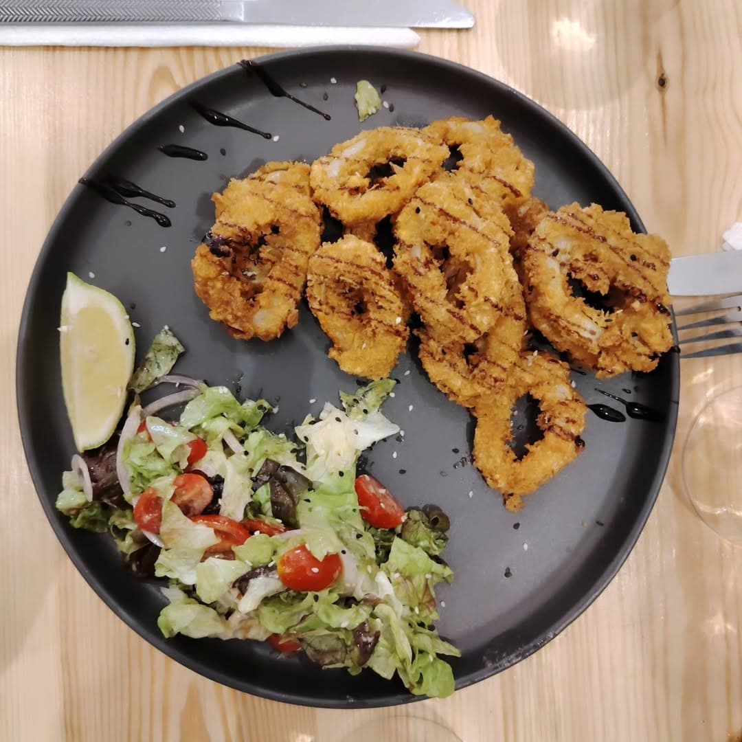 Golden calamari & a sharp salad